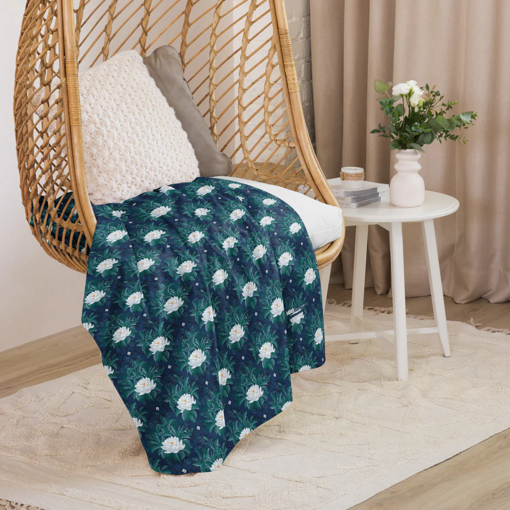 The White Lotus Pattern Sherpa Blanket - Image 6